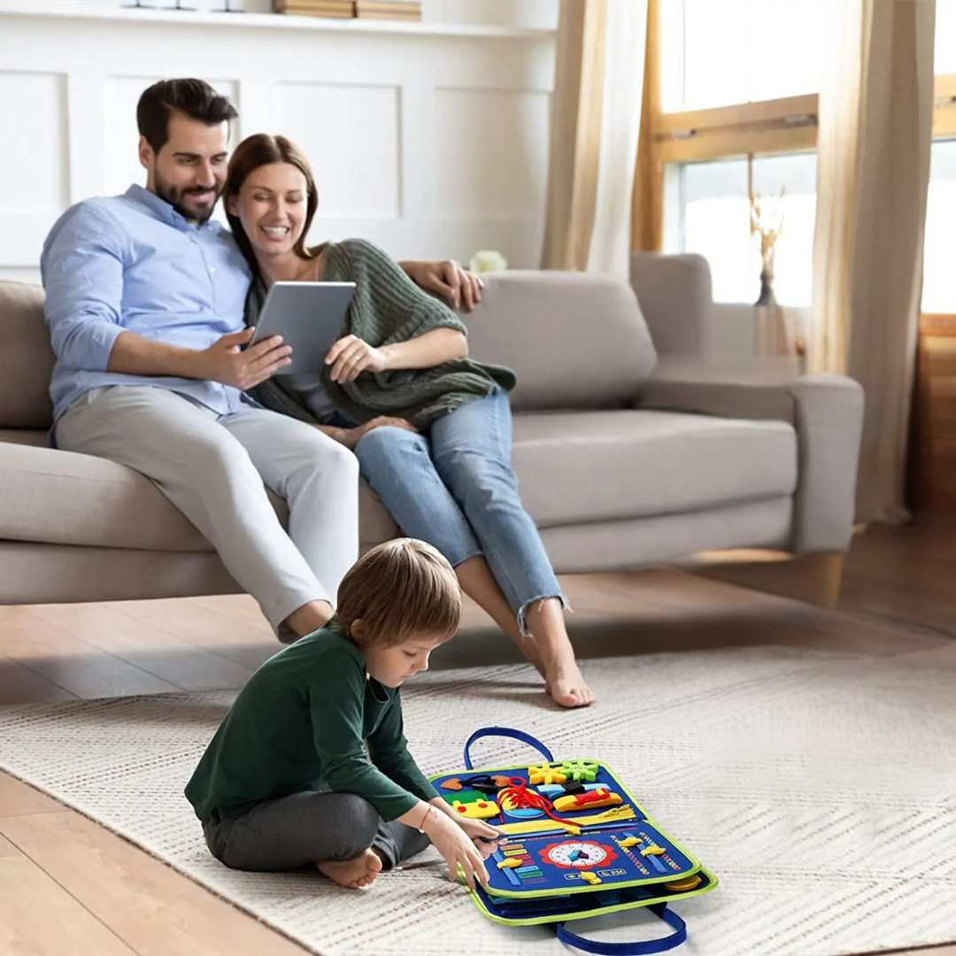 LittleQuest™ – Montessori Busy Book